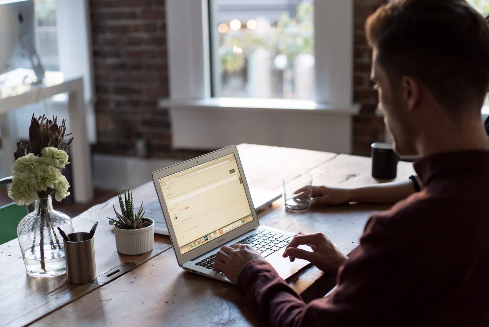 Blending the Real-Time Content Analysis with the Precision of Automation